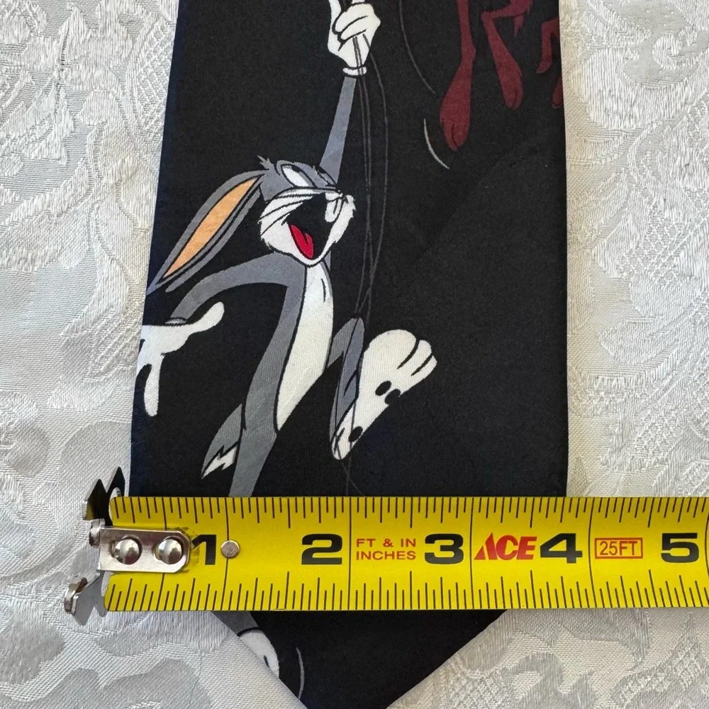 Looney Tunes Mania Vintage Tie Bugs Bunny Taz Valentines Hearts Balloons Novelty